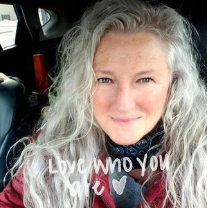 Meet your Posher, Shelly